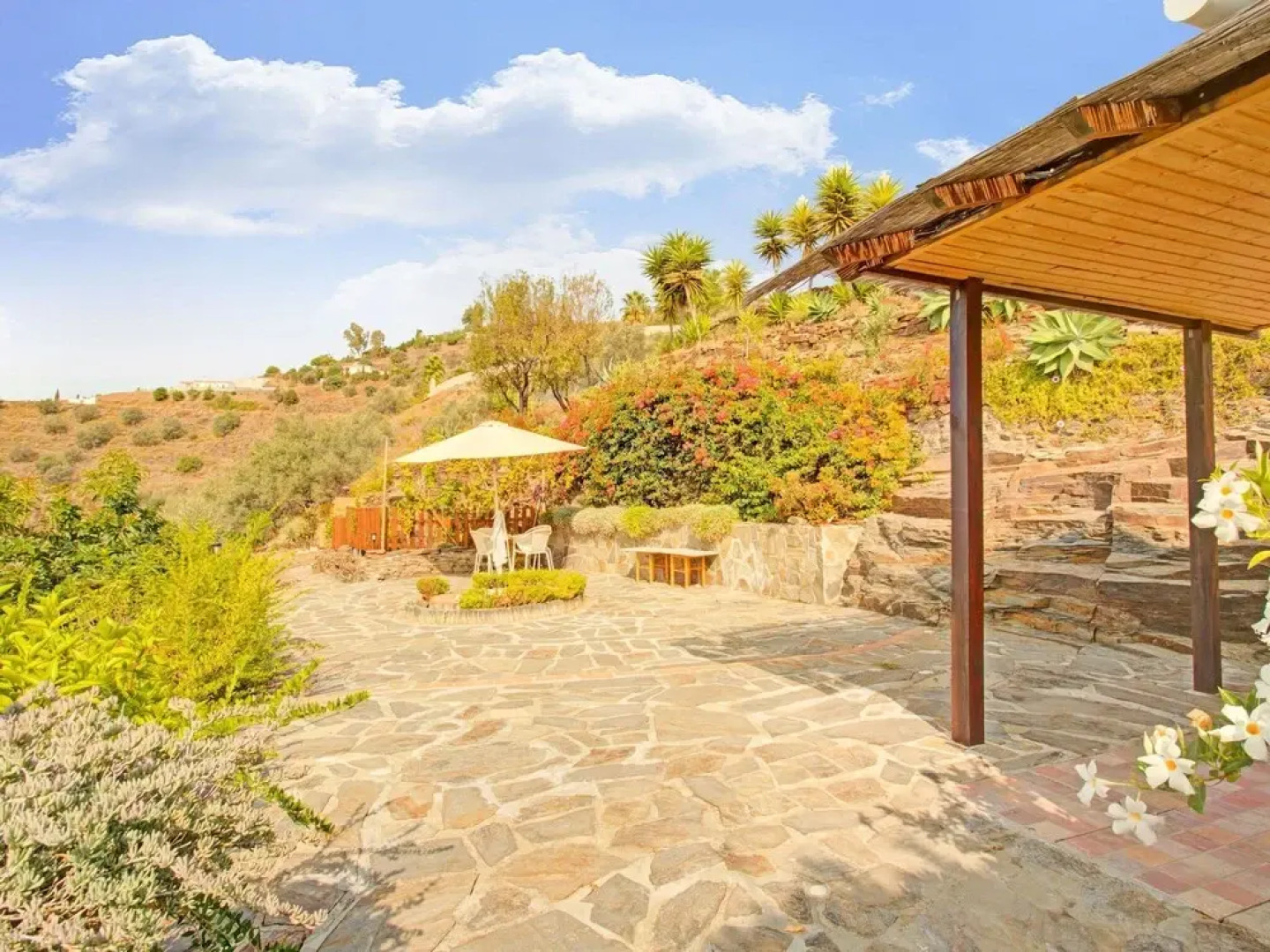 Serene Holiday Home in Sayalonga With Private Pool