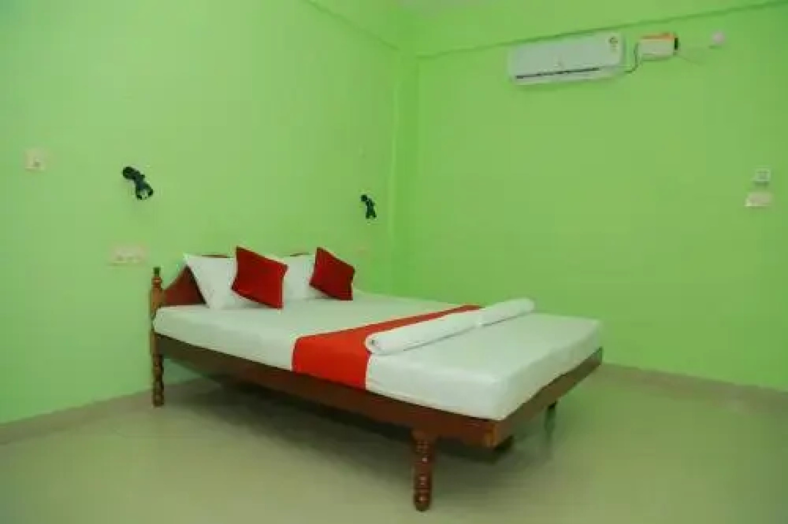 Shirleys Beach Hotel