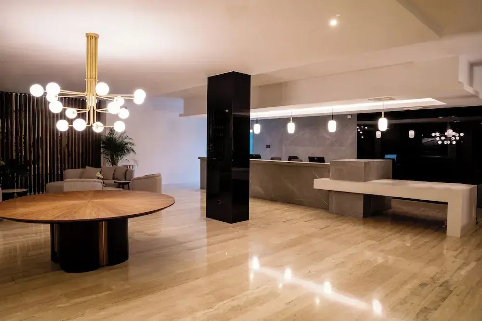 Eurobuilding Tama San Cristobal