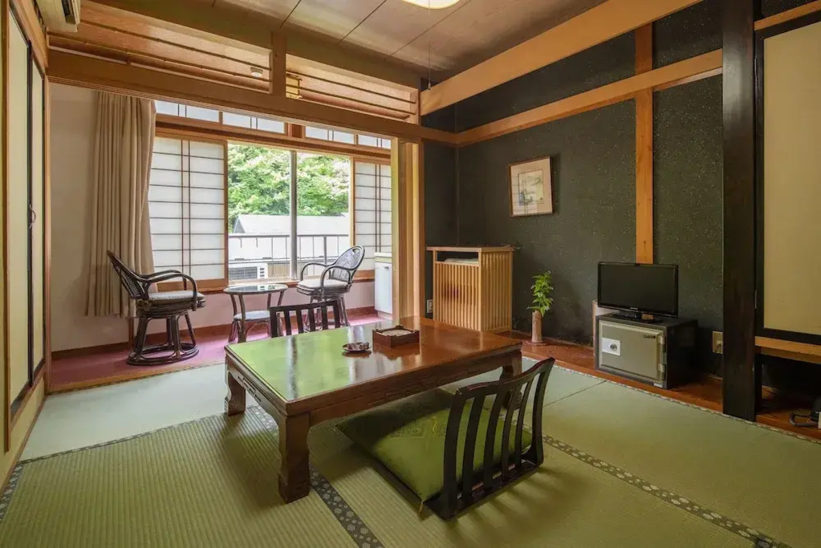 Shima Onsen Kotobukiya Ryokan