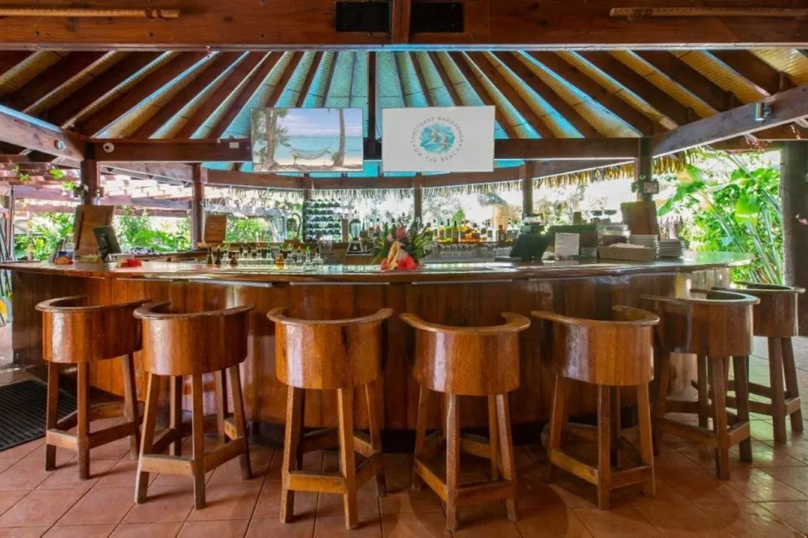 Sanctuary Rarotonga-On the beach - Adults Only