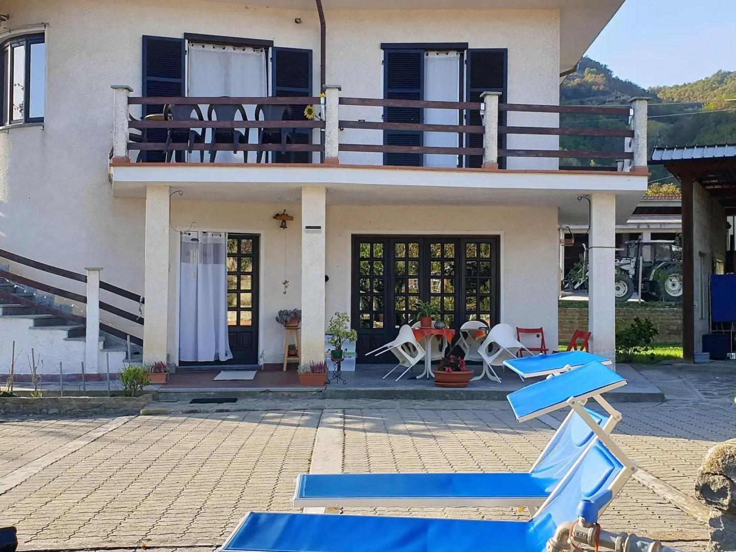 Vesime Villa With Garden