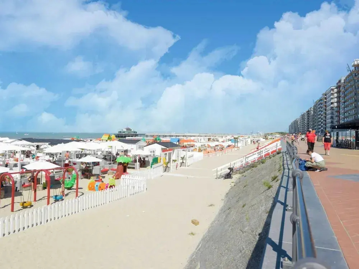 Simplistic Apartment in Blankenberghe near Belgium Pier