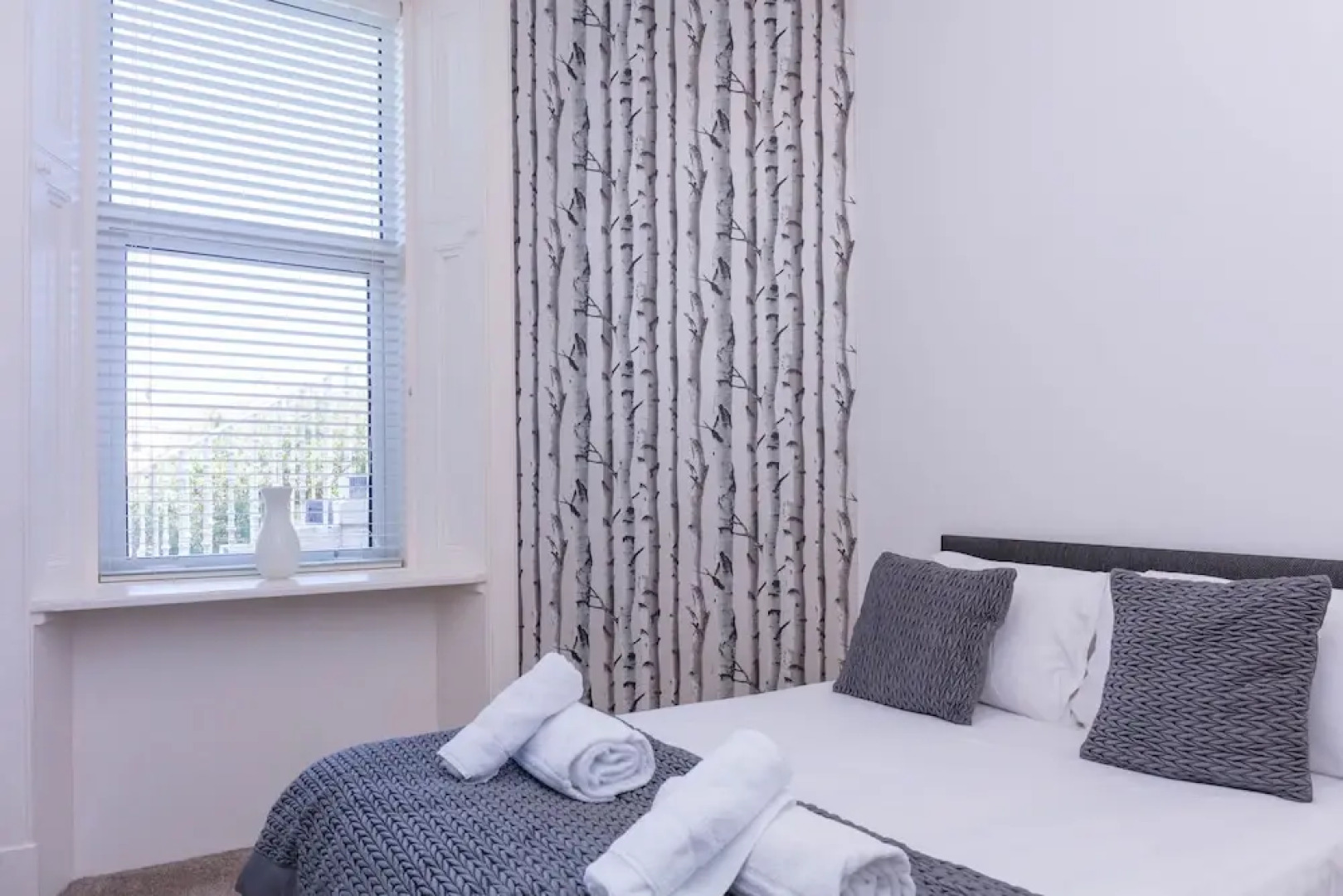 Eagleton Residence - Donnini Apartments