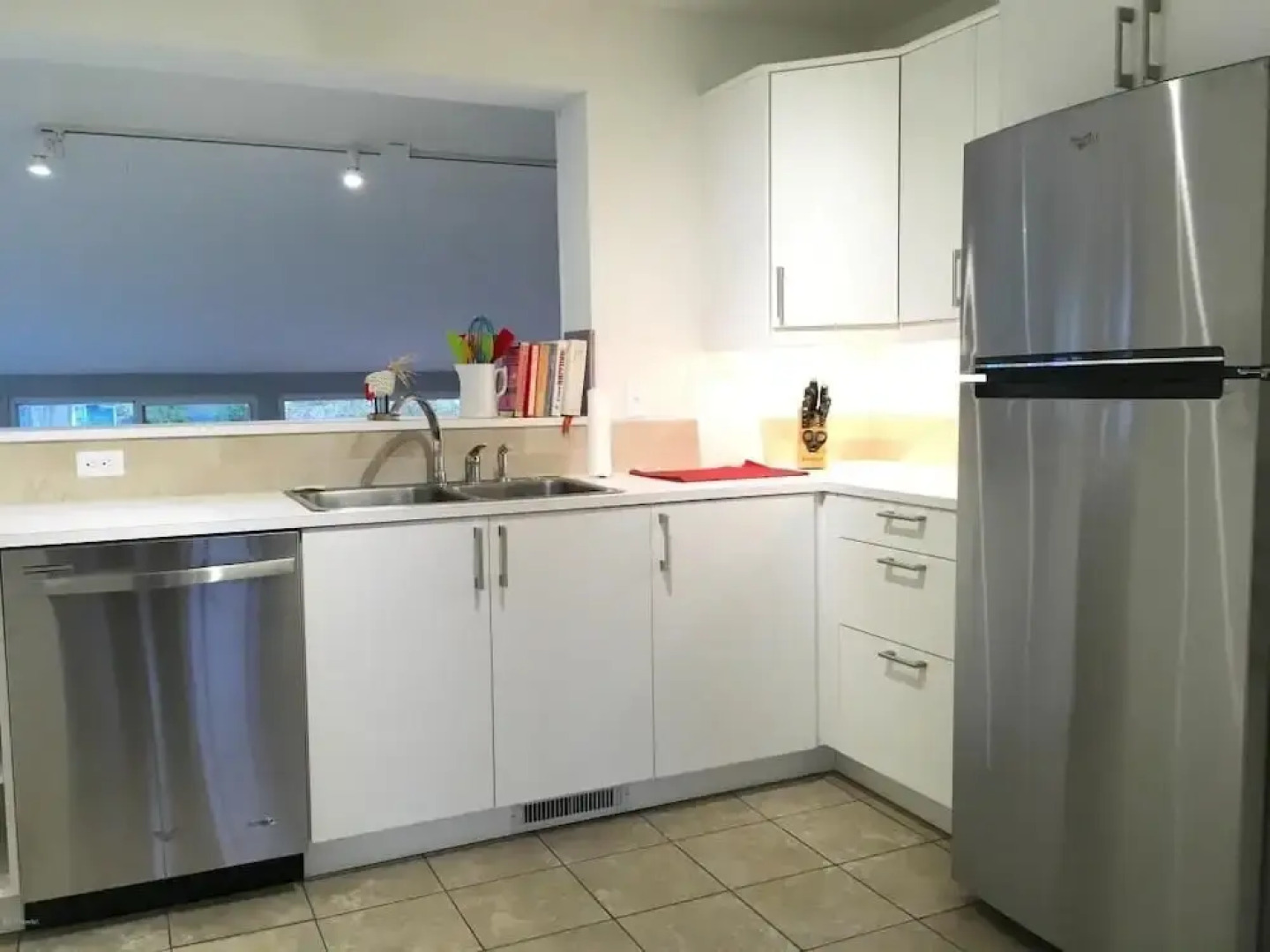 Ellis Street Getaway