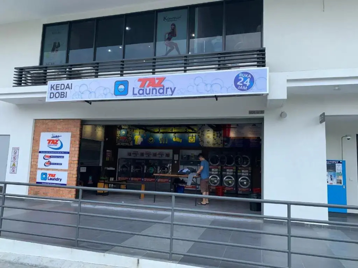 Paul 2 bedroom apartment at 28 Boulavard