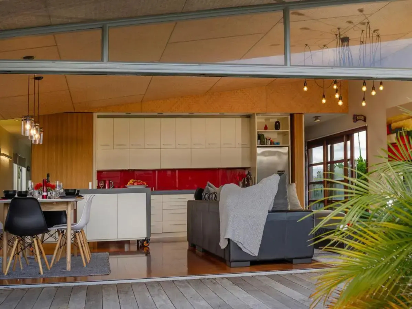 Modpod on The Tee - Matarangi Holiday Home
