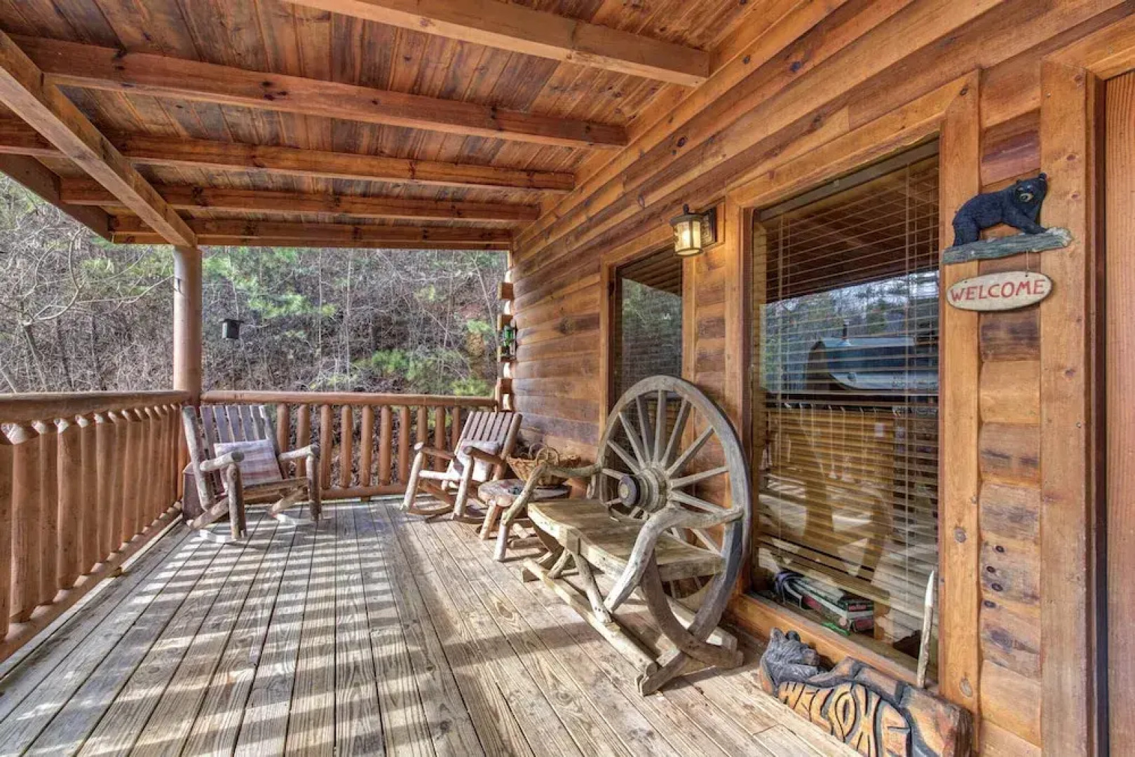 Woodland Wonder w/ Hot Tub and Pool Table!