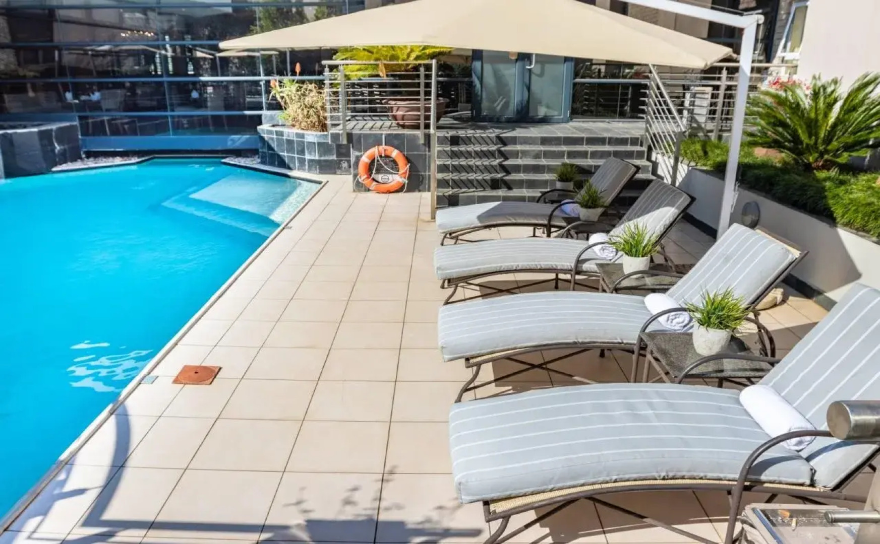 City Lodge Johannesburg Airport, Barbara Road