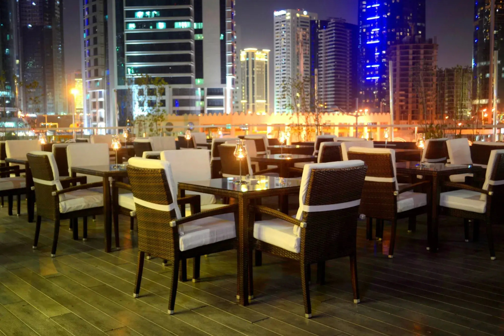 Magnum Hotel & Suites West Bay