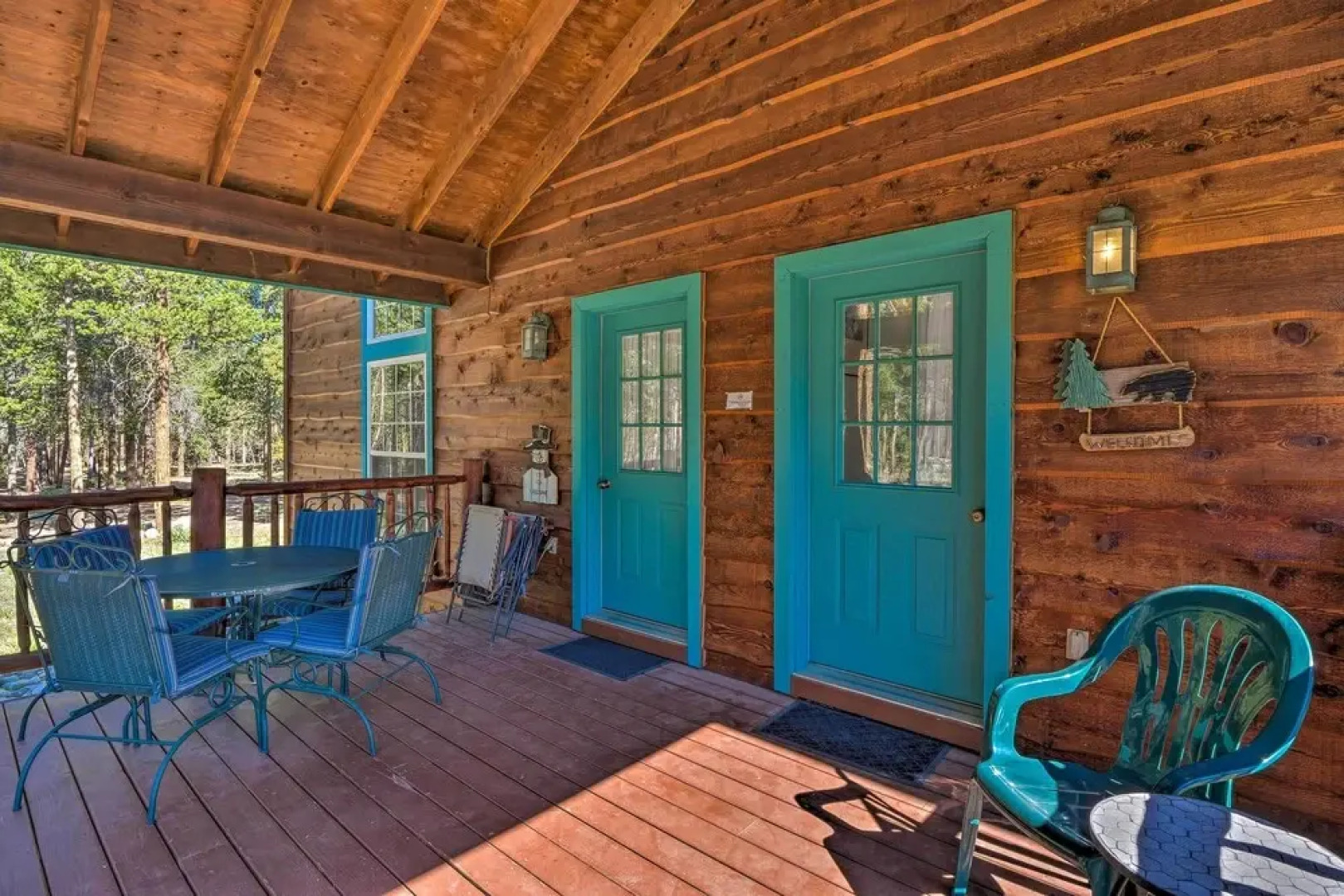 6 Mi to Turquoise Lake: Retreat w/ Covered Deck!