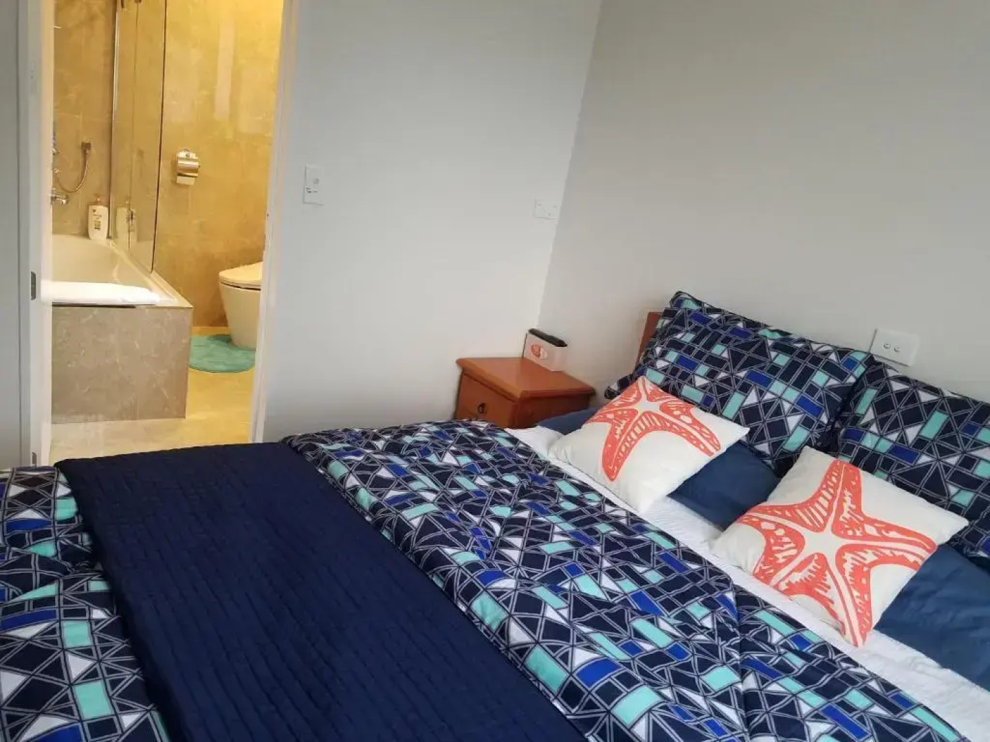 New Smart Home Nearby Plaza