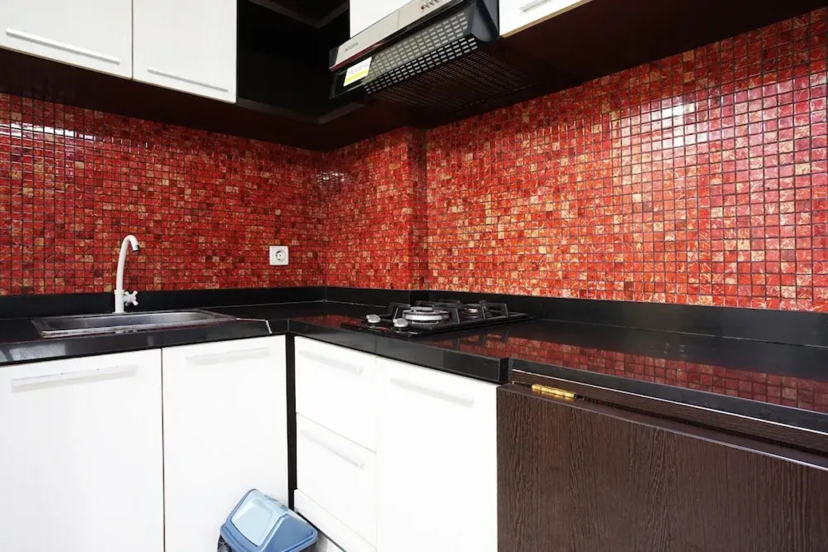 Kamarku Apartment at The Edge