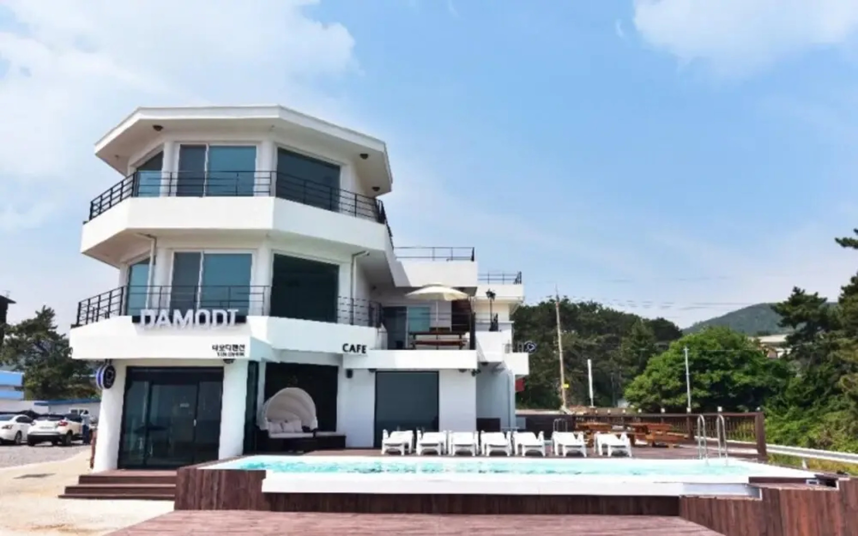 Pohang Damodi Pool Villas Pension