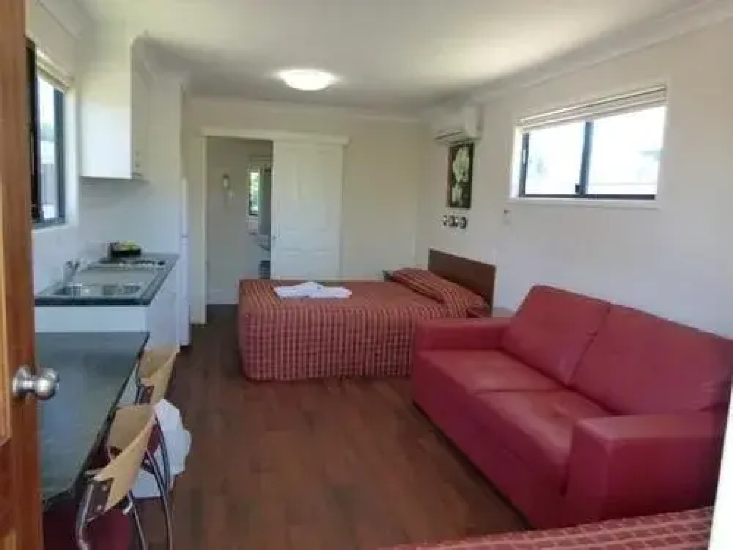 Cypress Pines Studio Villas