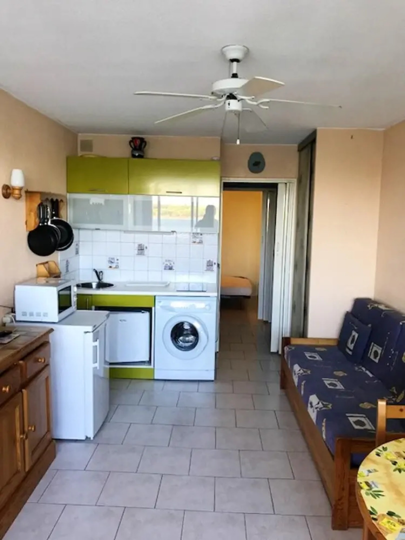 Apartment With one Bedroom in Leucate, With Wonderful sea View and Furnished Balcony - 500 m From the Beach