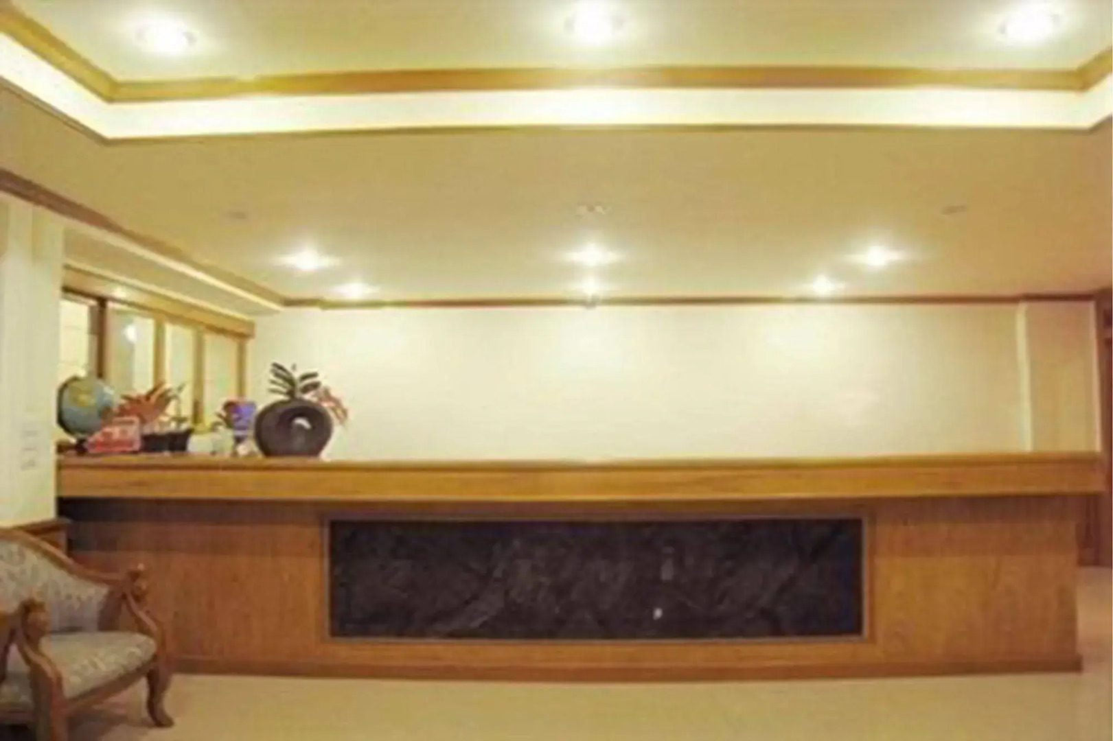 Rafael Mansion Bangkok Aiport