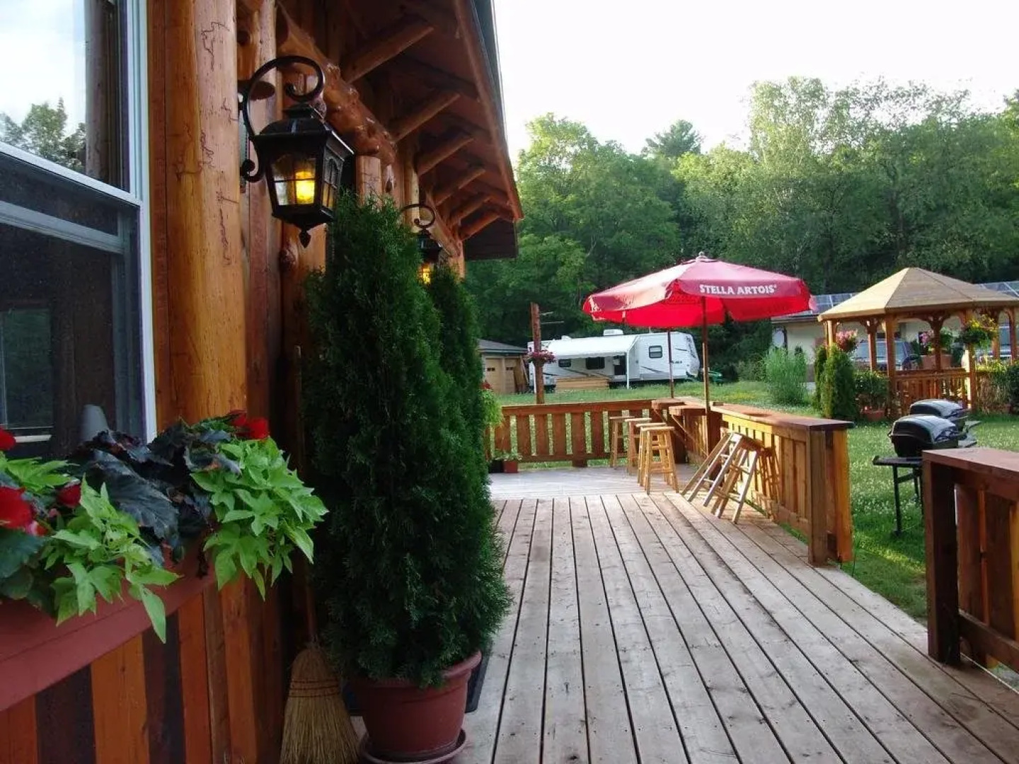 The Highlands Motel & Lodge