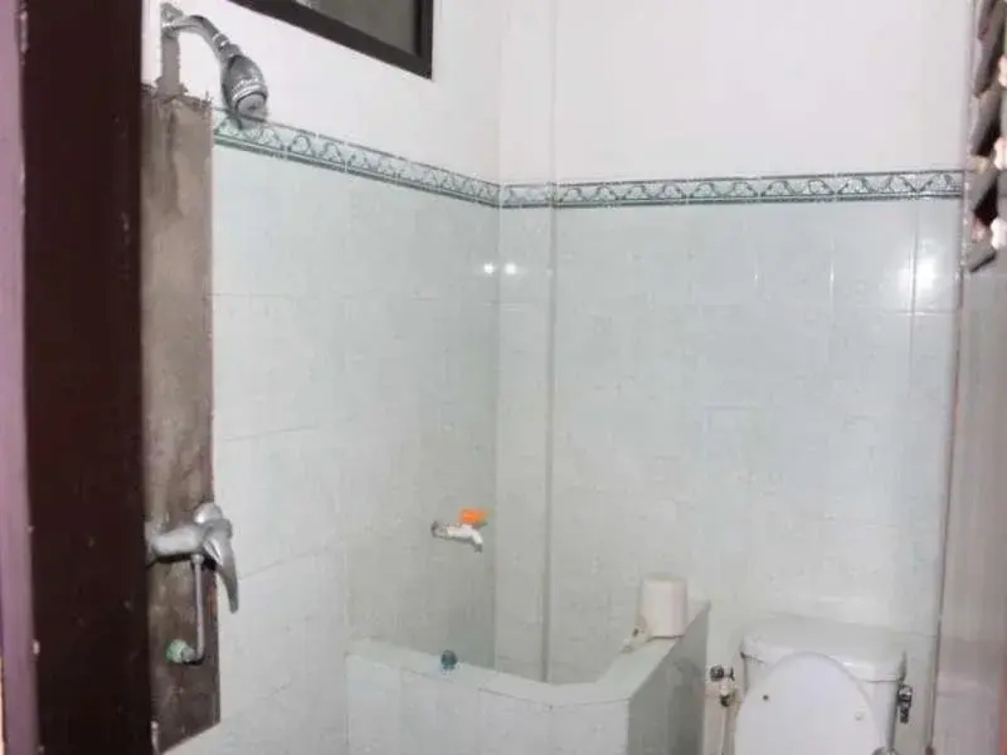 Baru Dua Beach Hotel and Restaurant