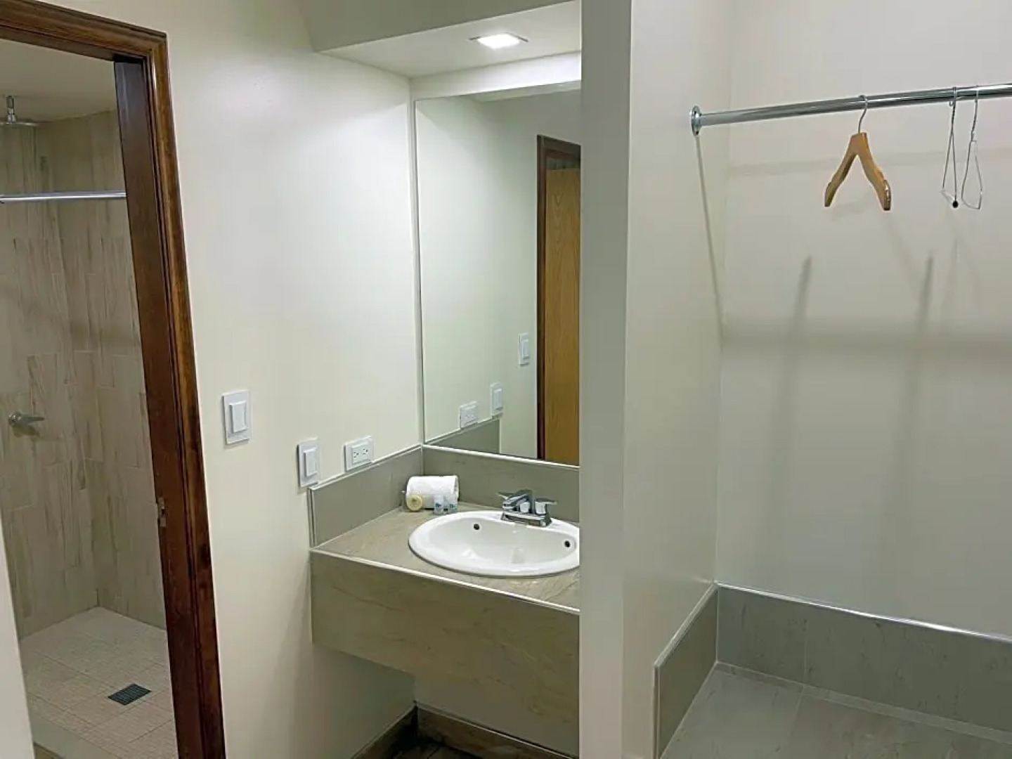 Hotel Plaza OSCARCEL