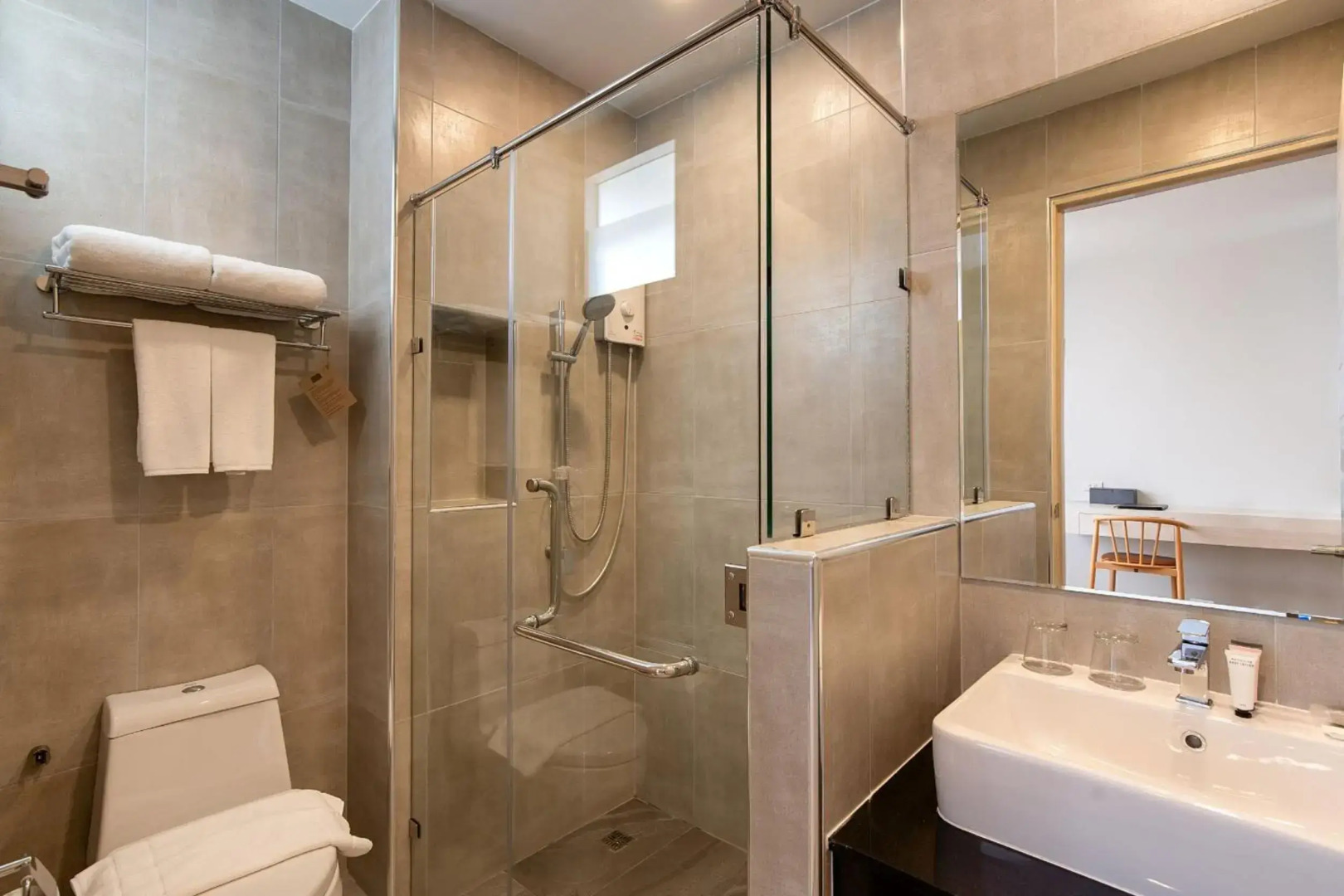 The Pride Hotel , Phitsanulok