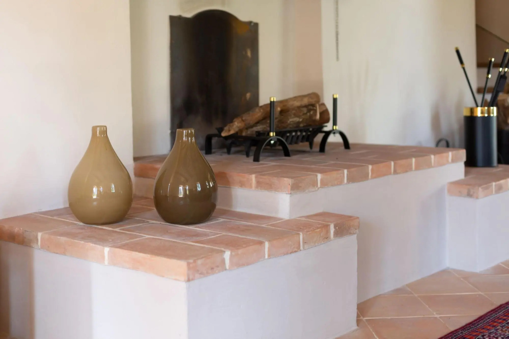 From this beautiful property, immersed in the Sienese countryside, you can enjoy sunsets with changi-Podere i Poggi