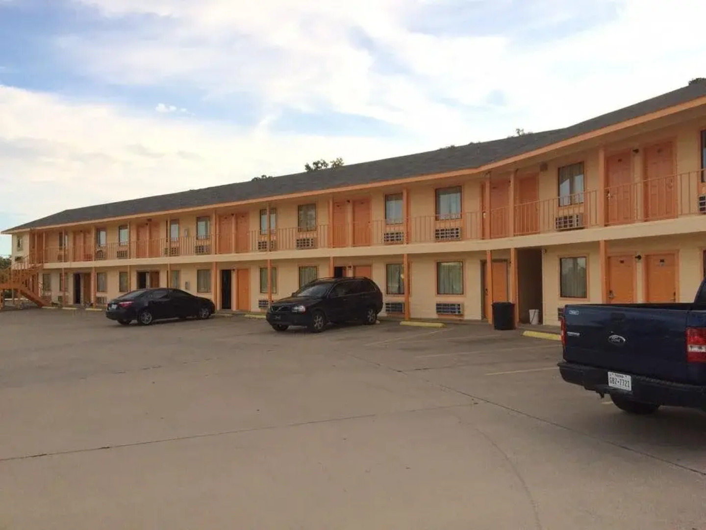 Regency Inn By OYO Rockdale TX