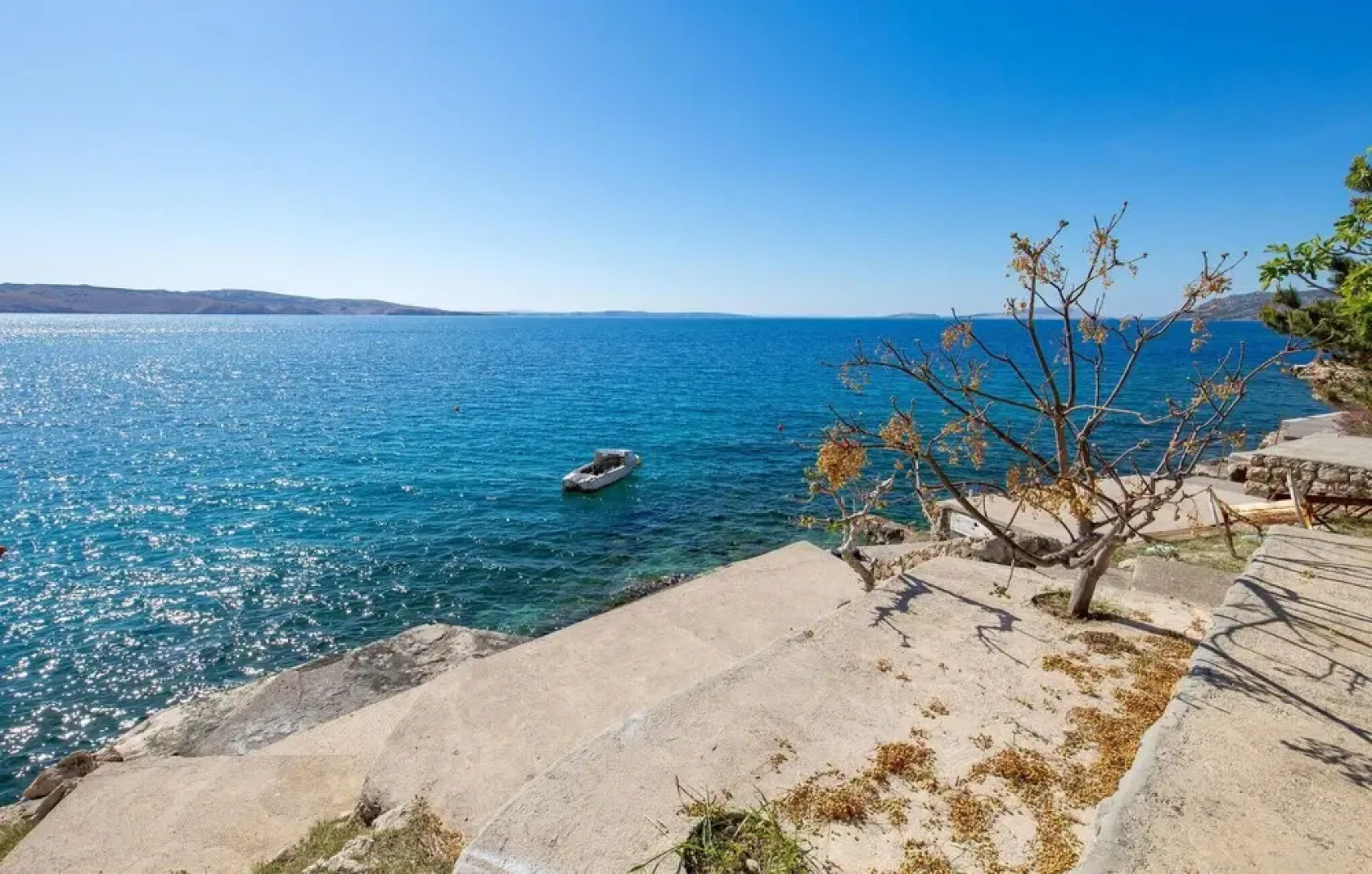 Beautiful Apartment in Prizna With Wifi and 3 Bedrooms