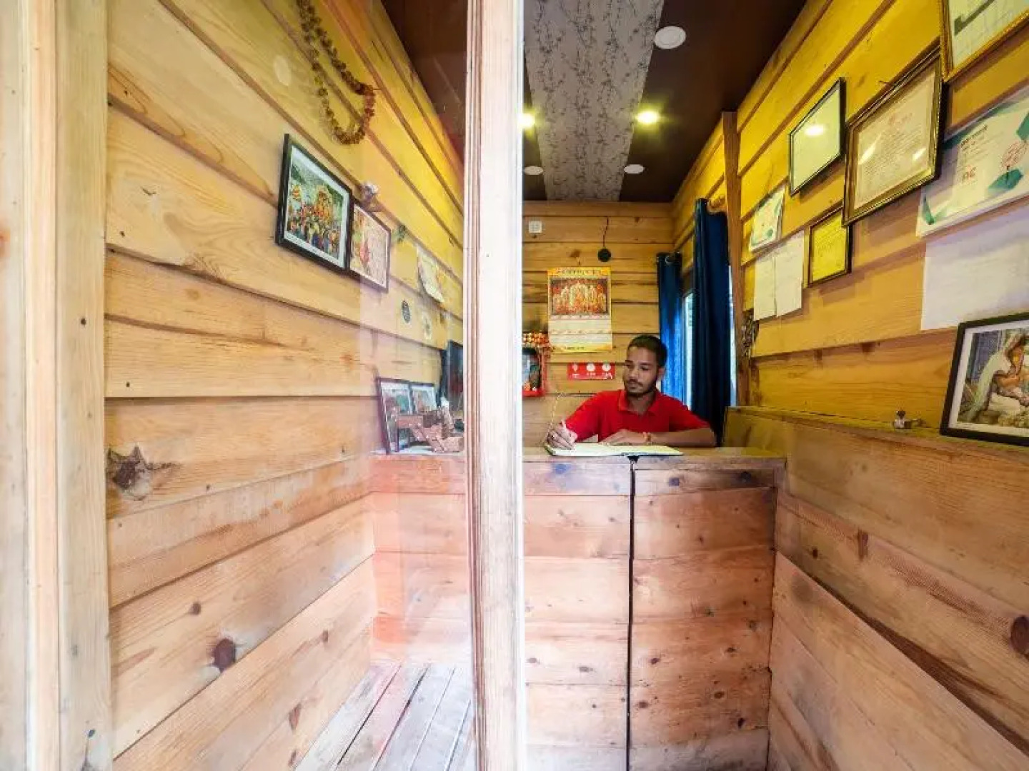 OYO Home 81069 Wodden Stays