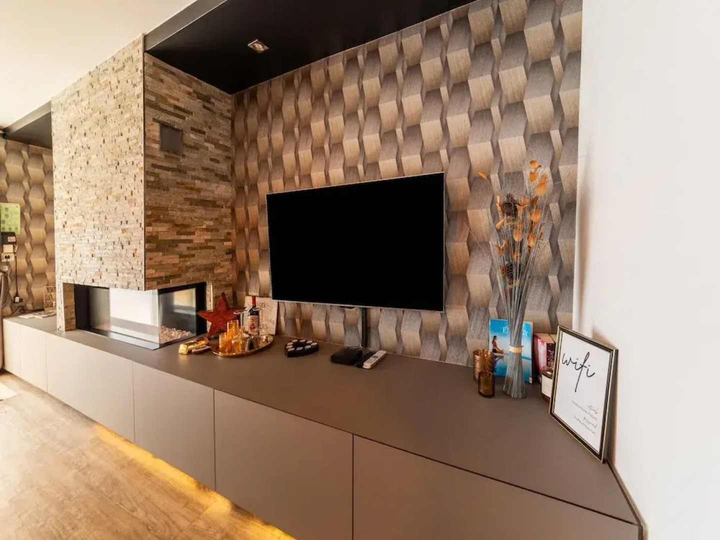 Premium Apartment With Bubble Bath