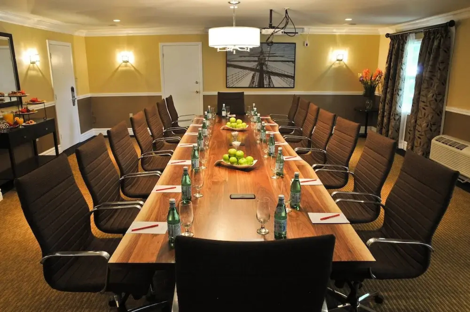 Oak Island Resort & Conference Centre