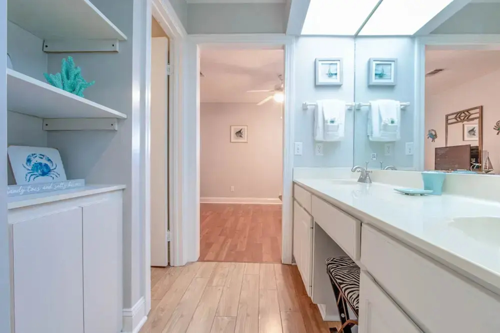 Sandy Toes by Book That Condo