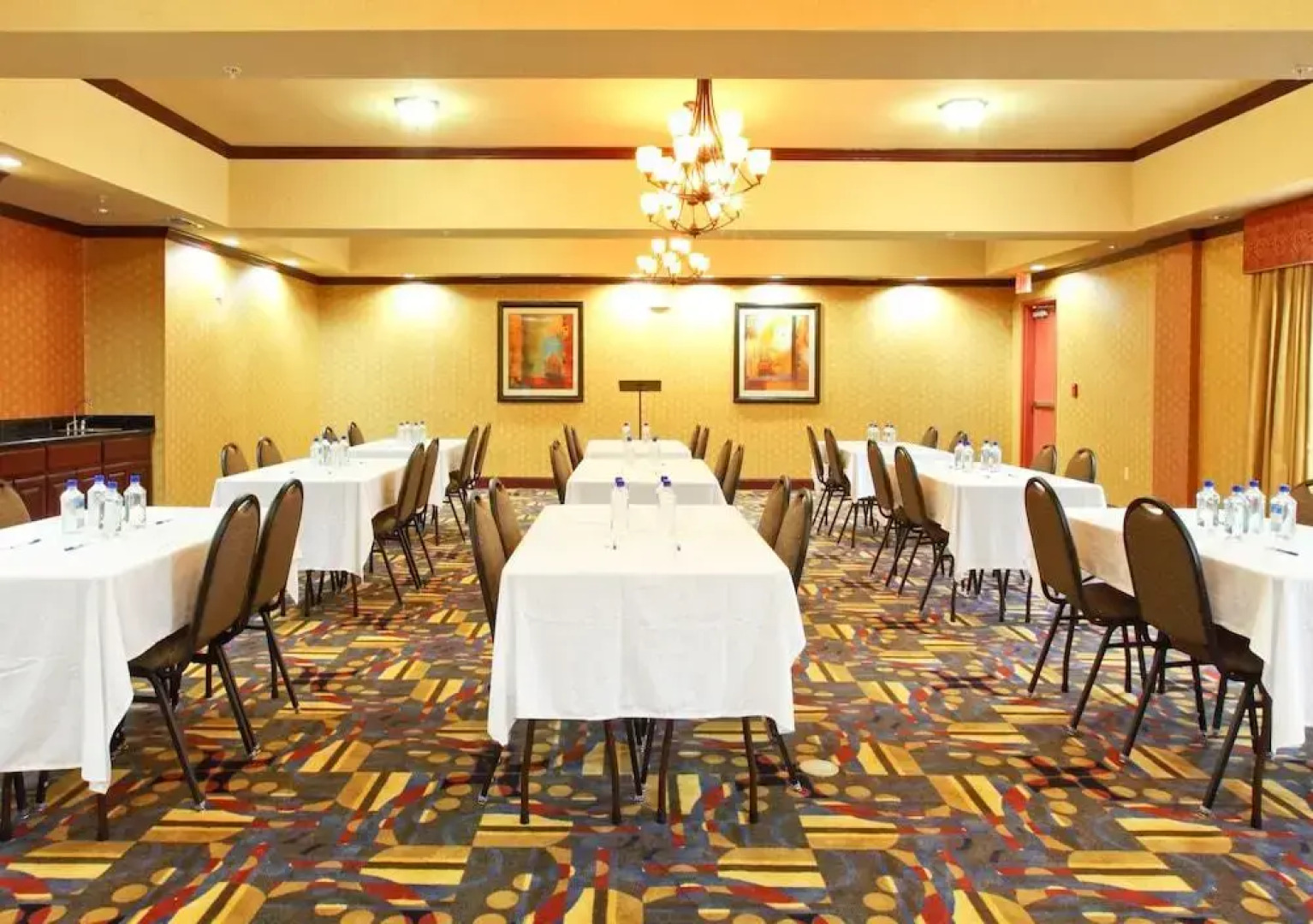 Holiday Inn Express Van Buren Fort Smith Area