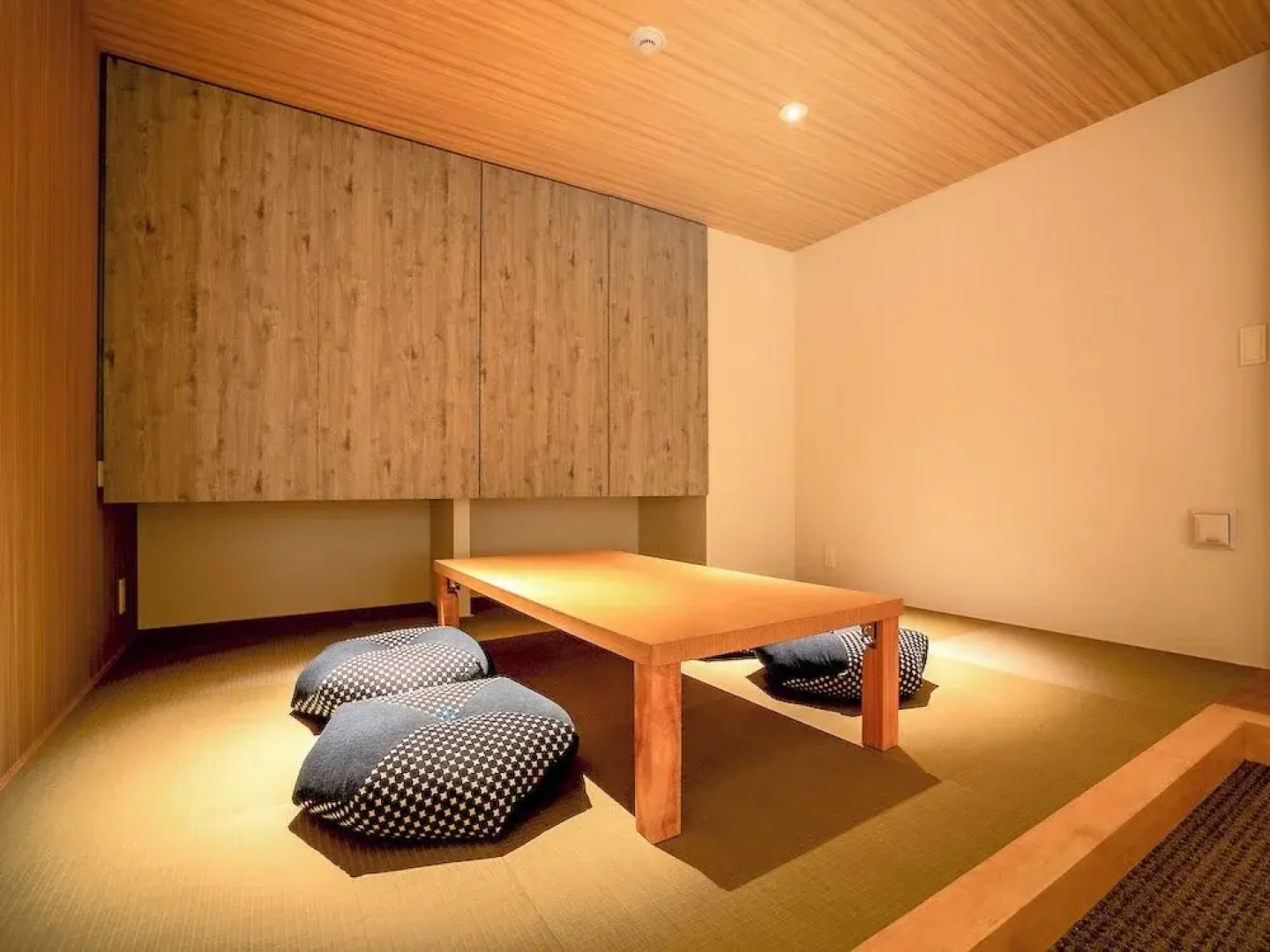 Randor Hotel Namba Osaka Suites