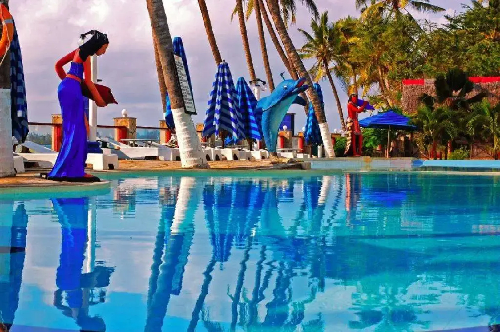 Sai Rock Beach Hotel & Spa