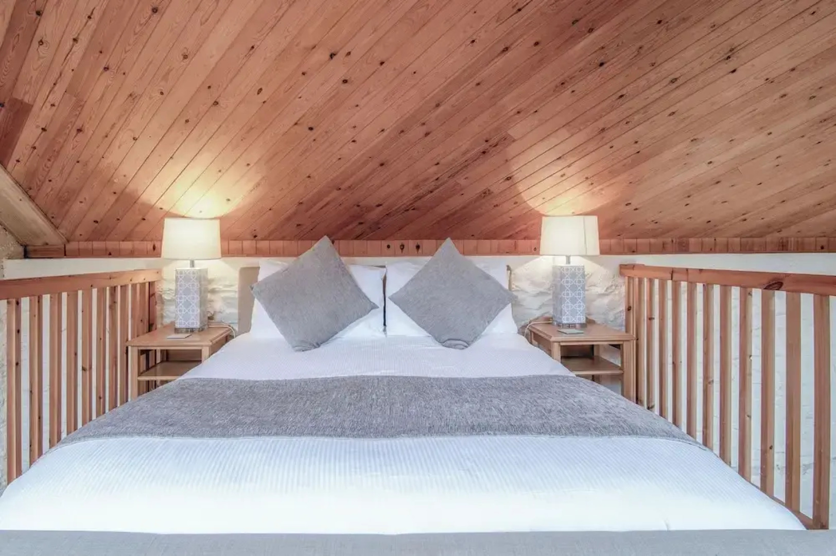 The Apple Store - 1 Bedroom Cottage - St Ishmael's