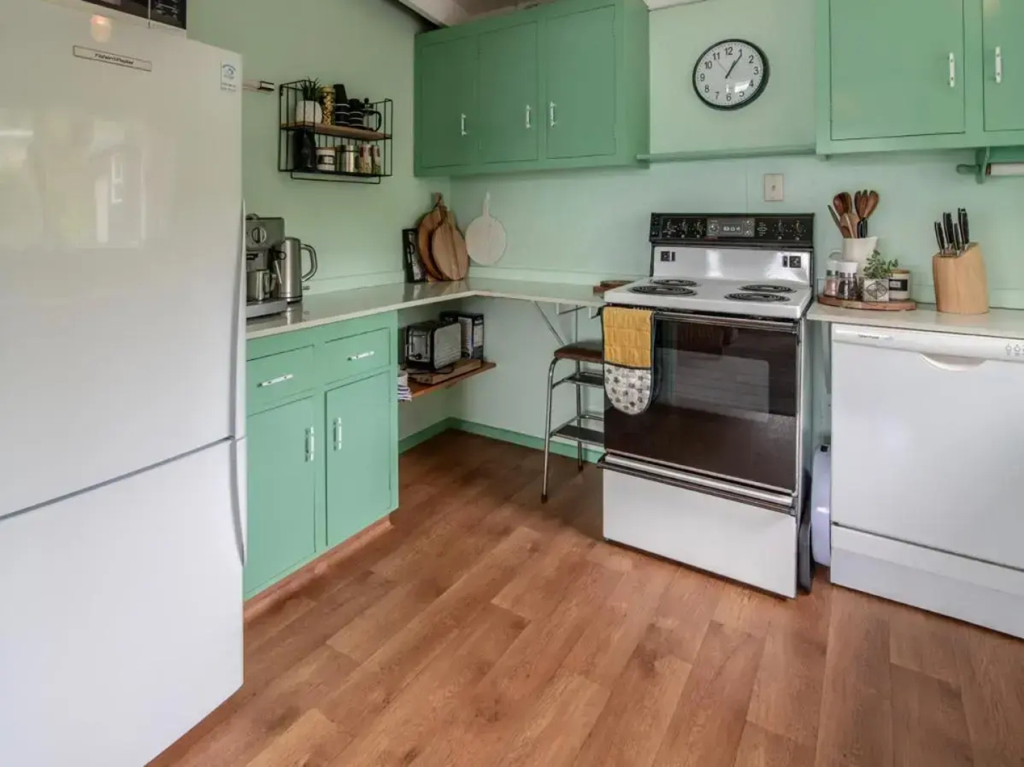 Kingfisher's Perch - Takamatua Holiday Home