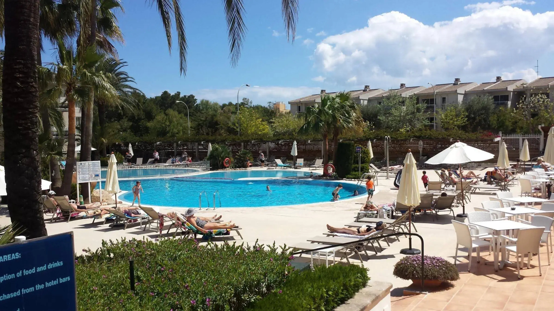 Puerto Azul Suite Hotel