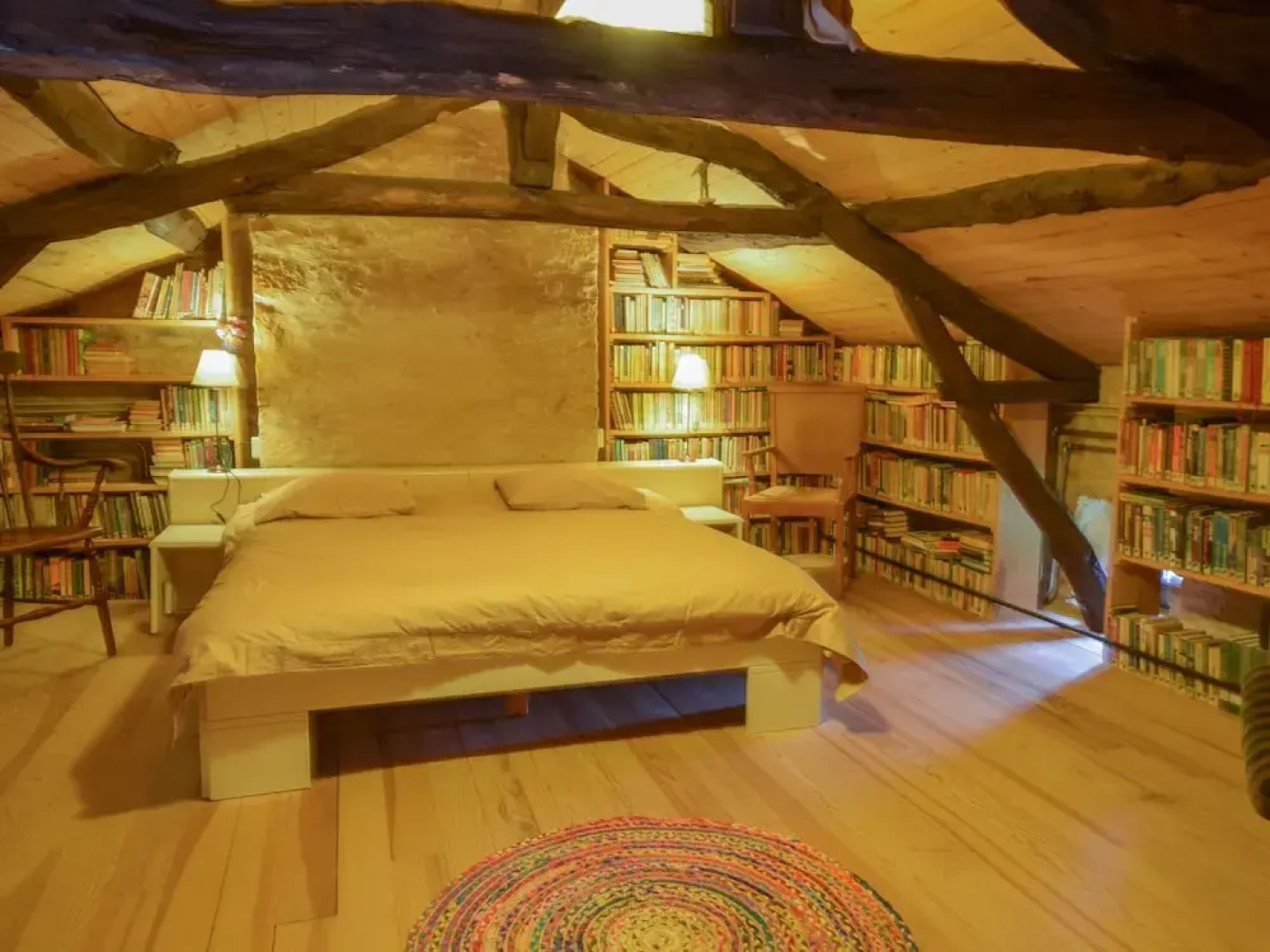 Spacious Villa in Puy-l'évêque With Swimming Pool