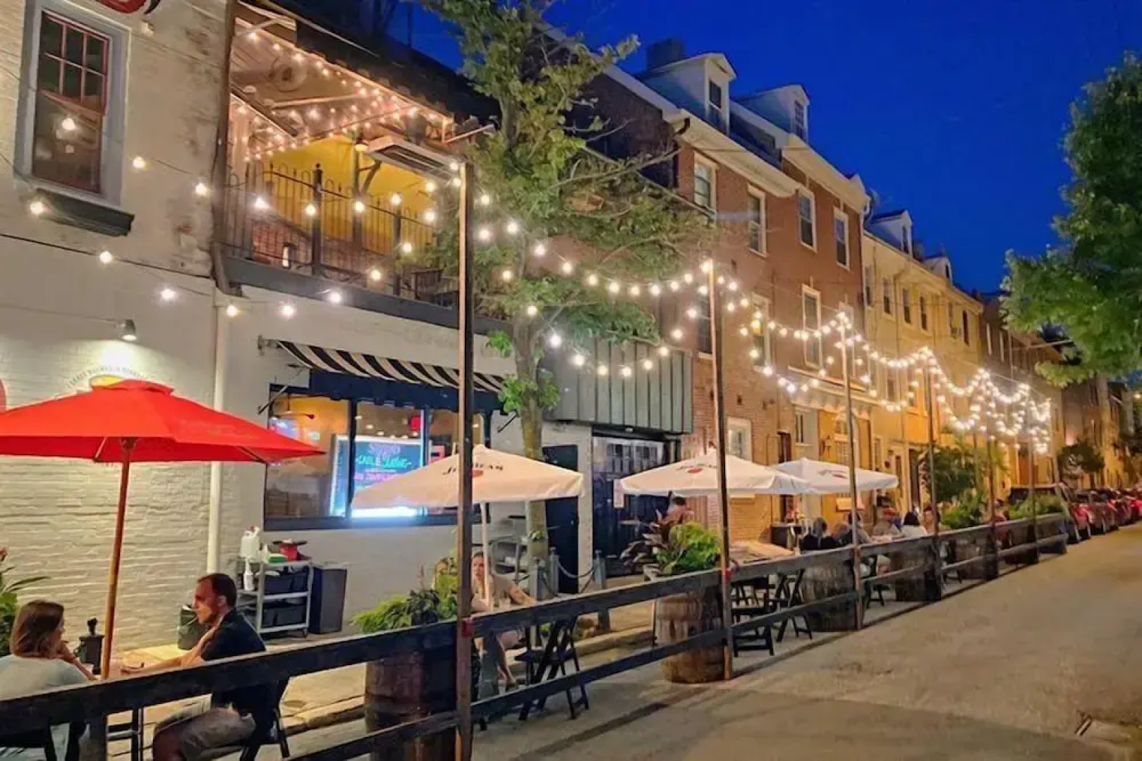 Spacious & Central Getaway Queen Beds