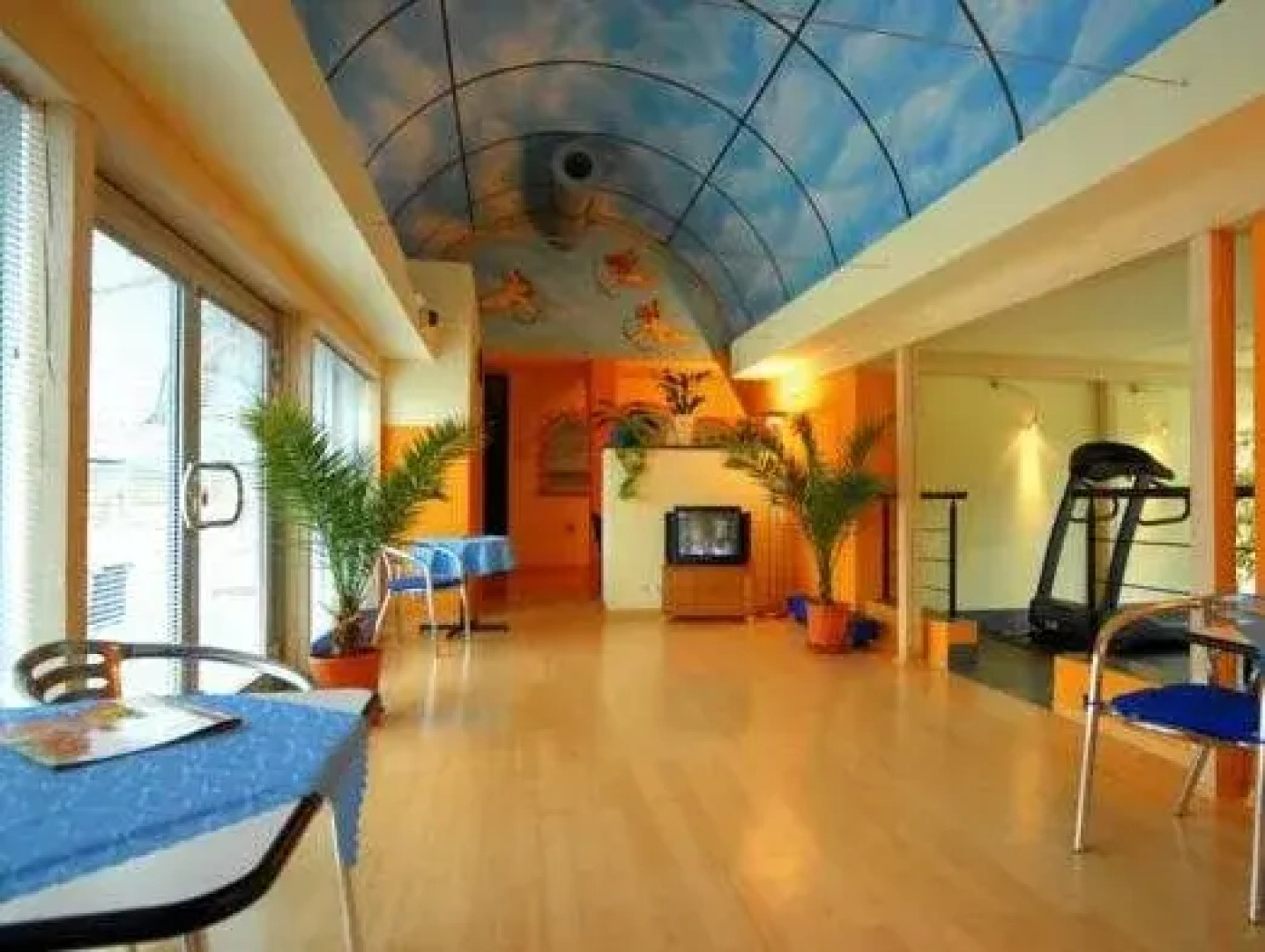 Atrium Hotel-Restaurant