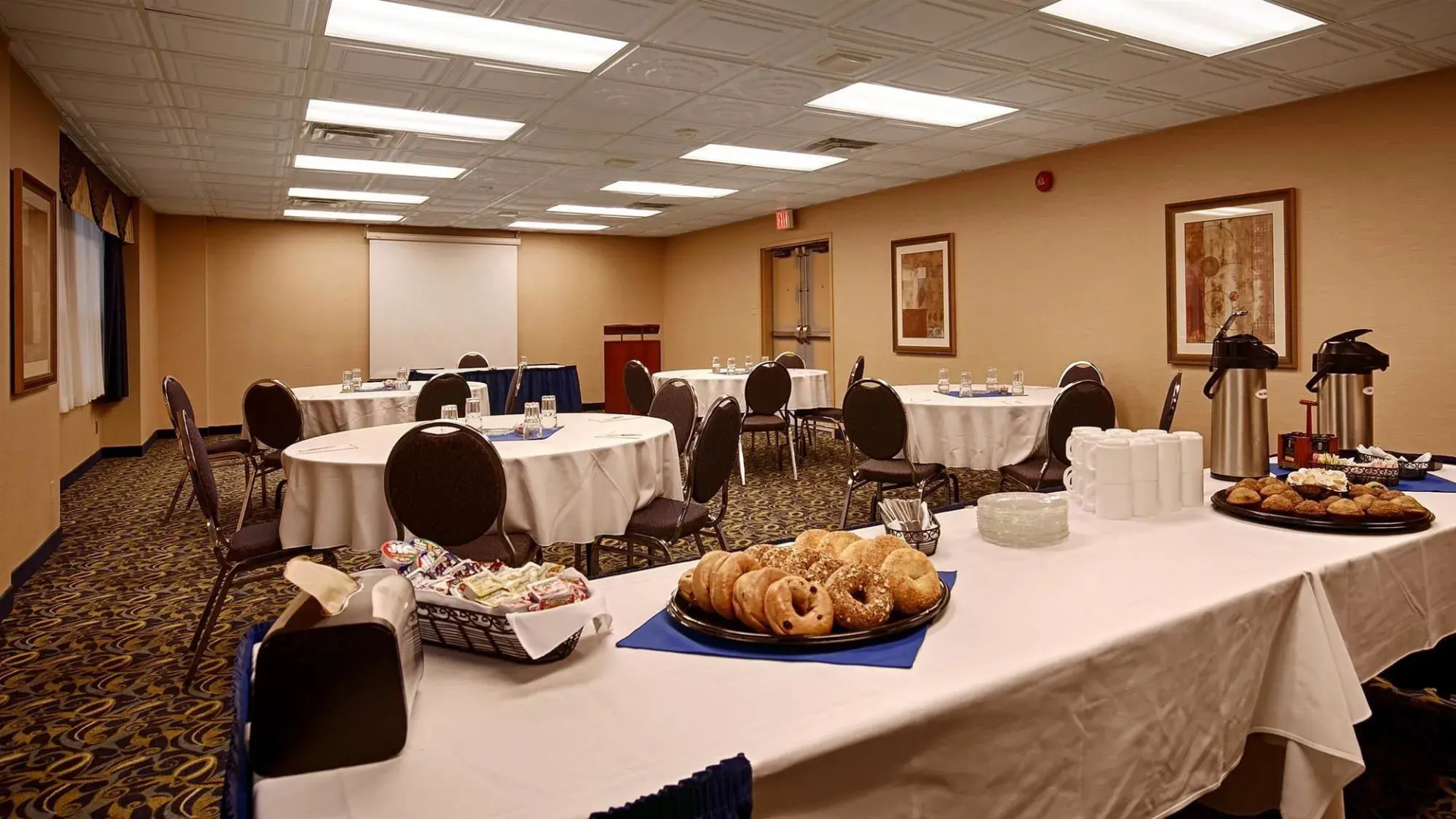 Best Western Plus Rose City Suites