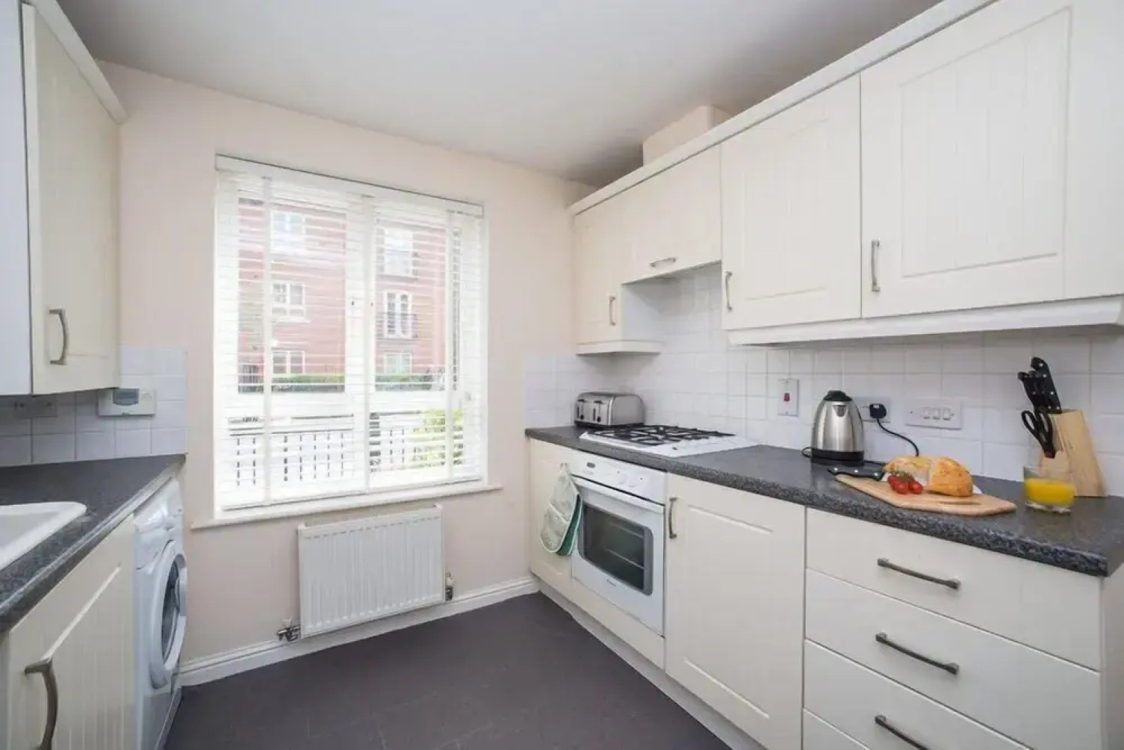 Beautiful Sea Winnings Two-bedroom Apartment