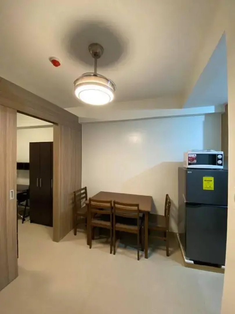 Sithonia Suite, Shore Residences Tower C near MOA