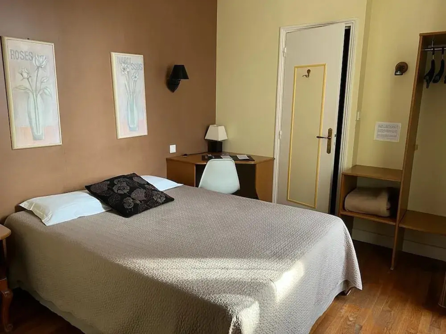 Hotel Restaurant le grand monarque