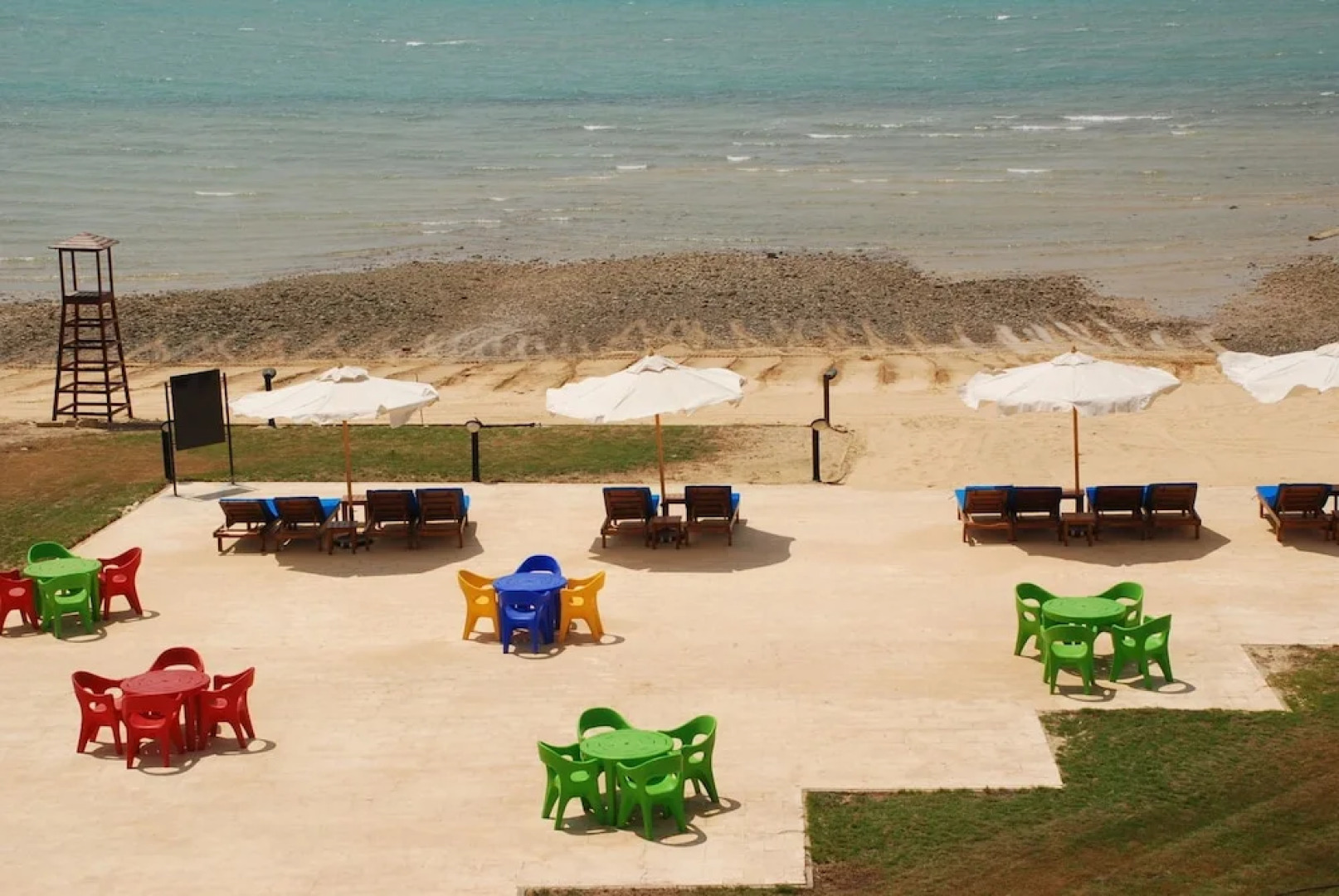 Palm Beach Host Mark