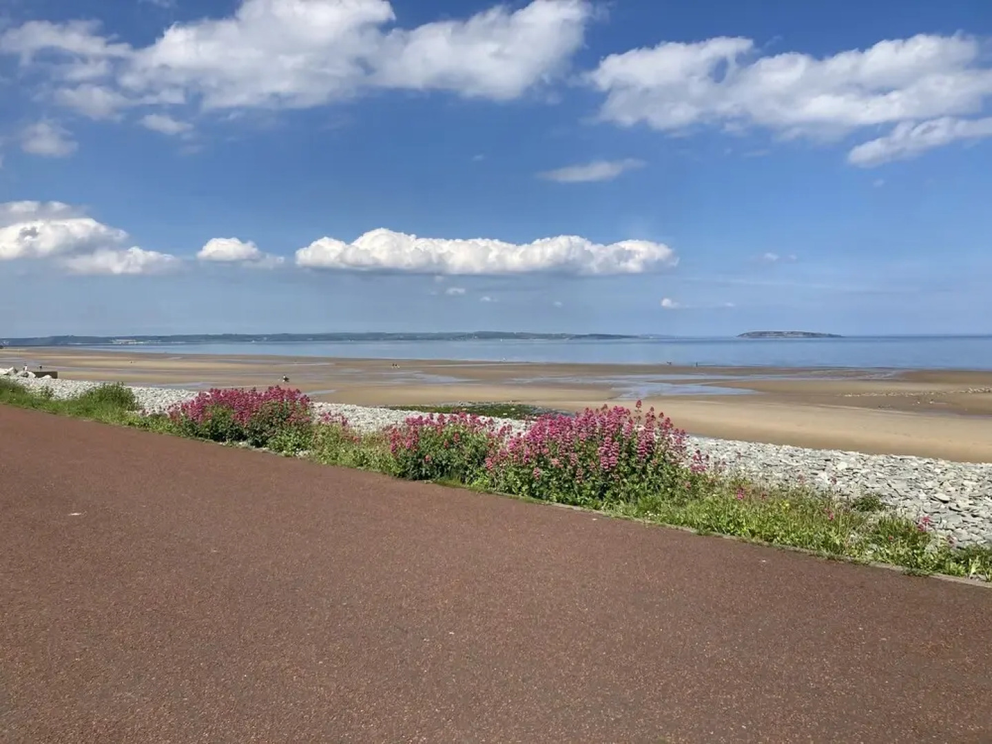 Immaculate 1 Bedroom Cottage sea View From Bedroom