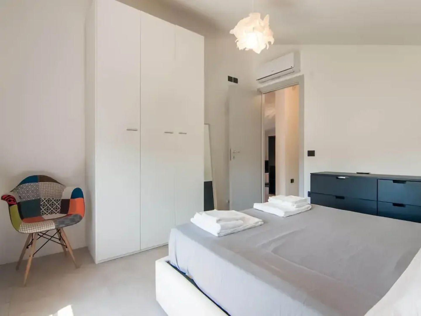 Villa in Ostra Vetere With Pool and Jacuzzis