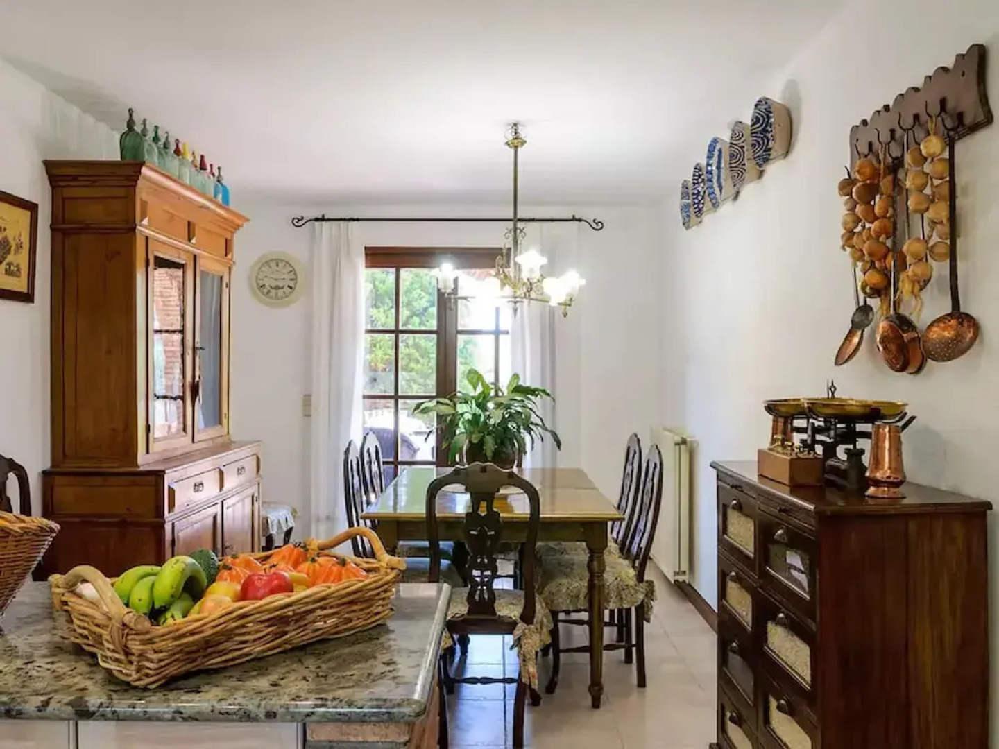 Magnificent Villa in Peralada with Private Pool, lovely garden, with chill out!