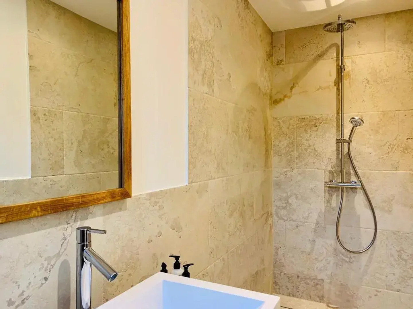 FUNCKyHOME Apartments